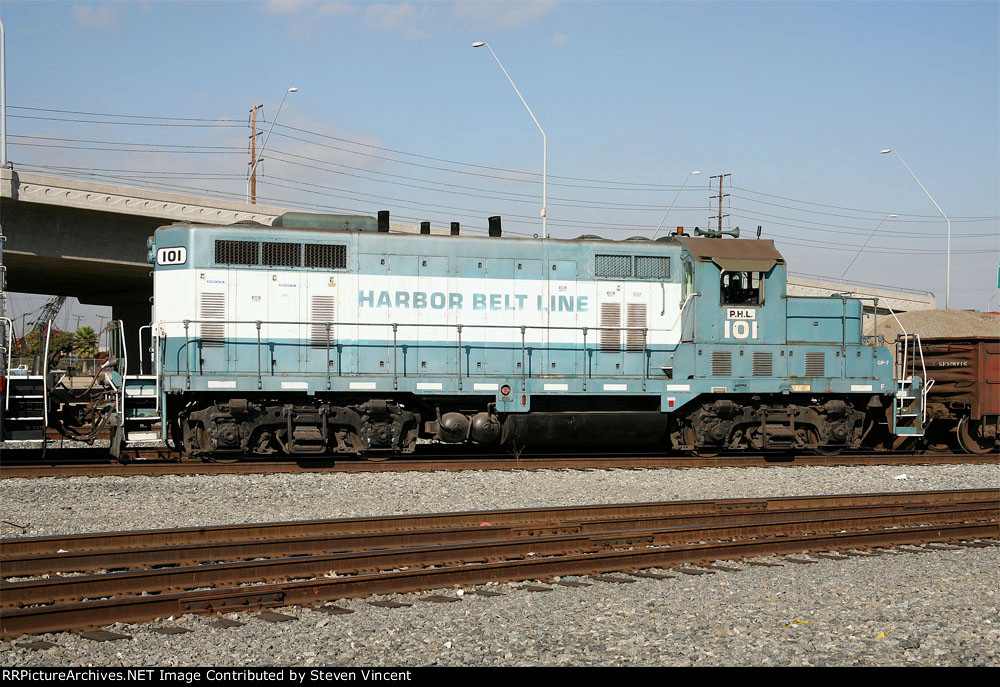 Pacific Harbor Line ex CNW GP7 #101